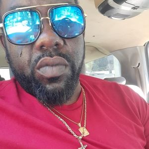 Meet your Posher, Leon